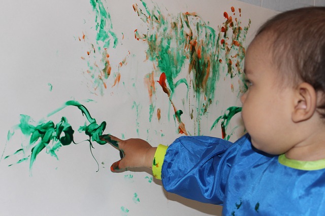 Beneficios para los niños de pintar con los dedos - Foto 1