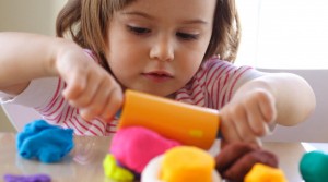 Cómo aprender las letras con plastilina