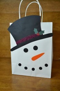 Ideas DIY con bolsas kraft para Navidad