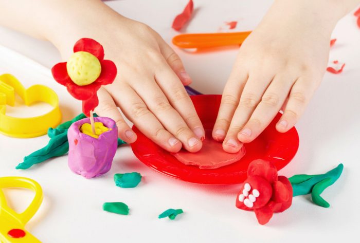 Juegos plastilina: 10 manualidades para niños